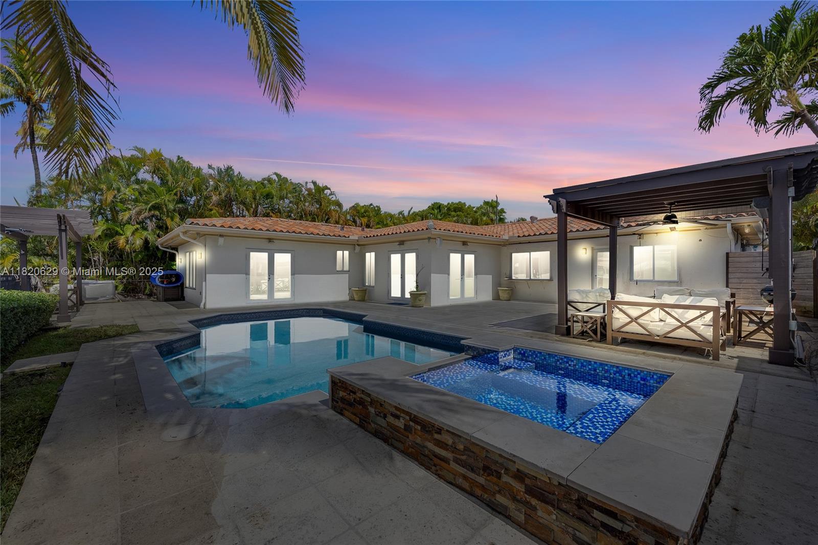 VENETIAN SEC KEYSTONE POI - Residential