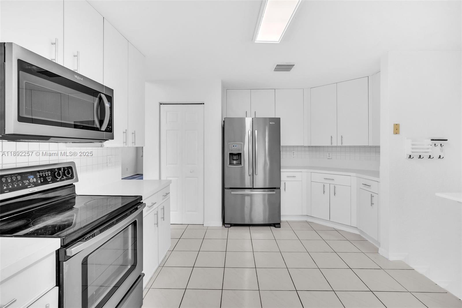 Grove Estates - Residential Lease