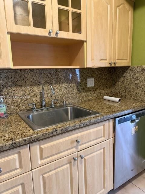 Tiny photo for 10945 SW 41st St, Miami, FL 33165 (MLS # A11977775)