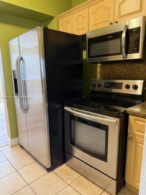 Tiny photo for 10945 SW 41st St, Miami, FL 33165 (MLS # A11977775)