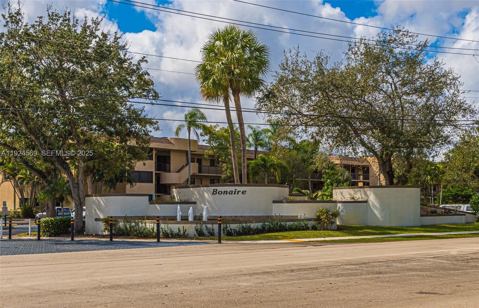 BONAIRE AT WOODMONT NO 1- - Residential