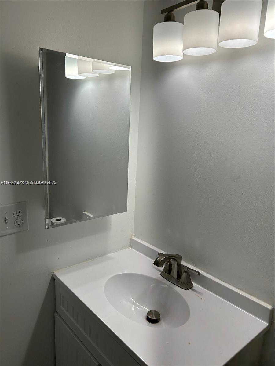 BONAIRE AT WOODMONT NO 1- - Residential