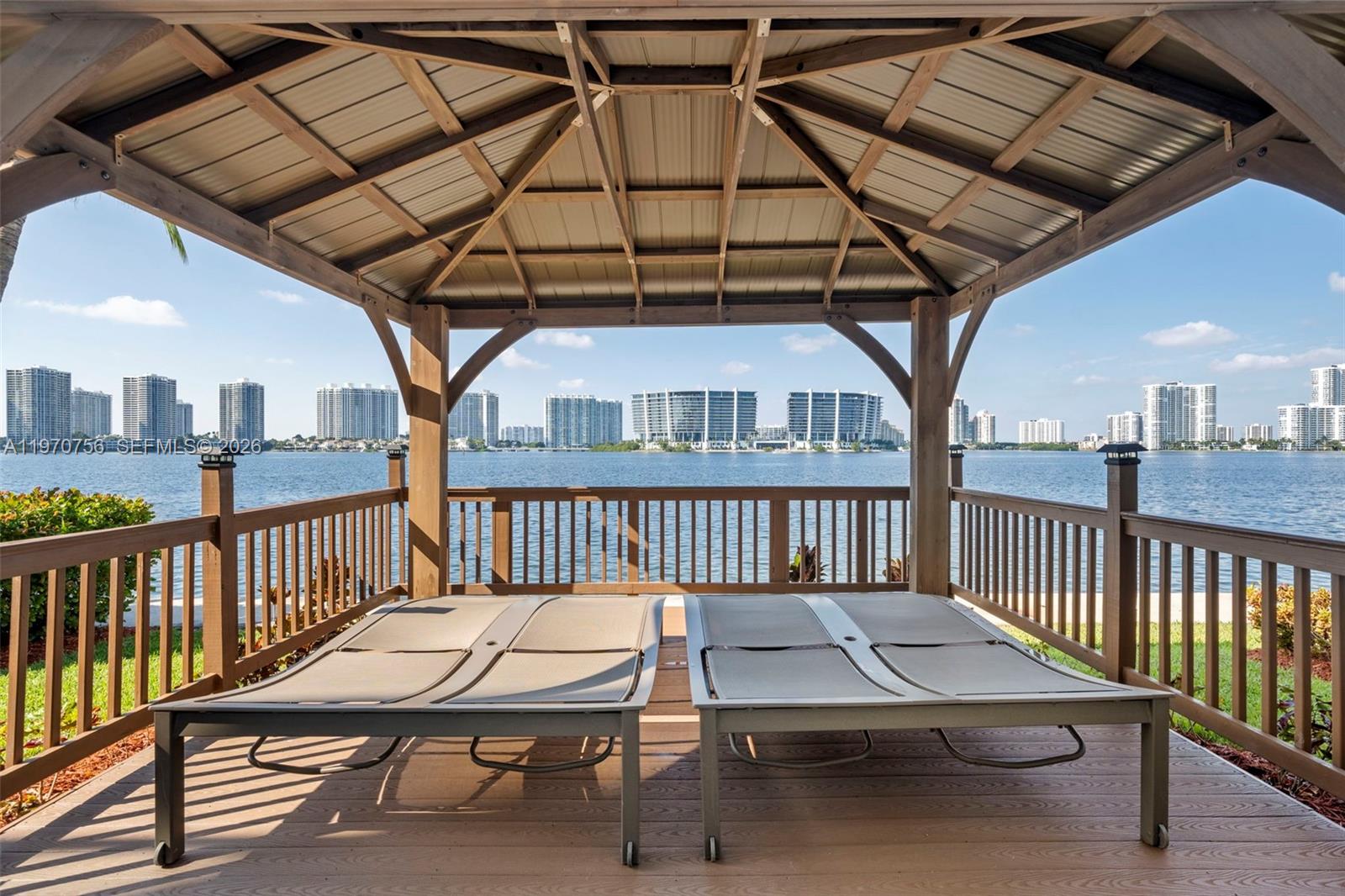 MARINA BAY CLUB CONDO HOT - Residential