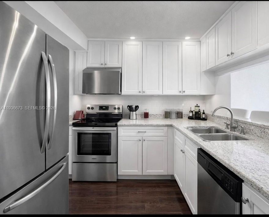 Just minutes from Brickell, this 1-bed, 1-bath unit in a boutique building features stainless-steel appliances, wood floors, in-unit washer/dryer, and a balcony overlooking a tree-lined street. The home offers ample closet space and a covered parking spot in a secure, gated garage. Comfortable living in a central location.