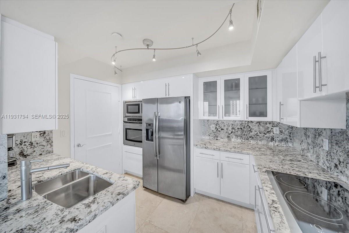 OCEAN THREE CONDO - Residential Lease