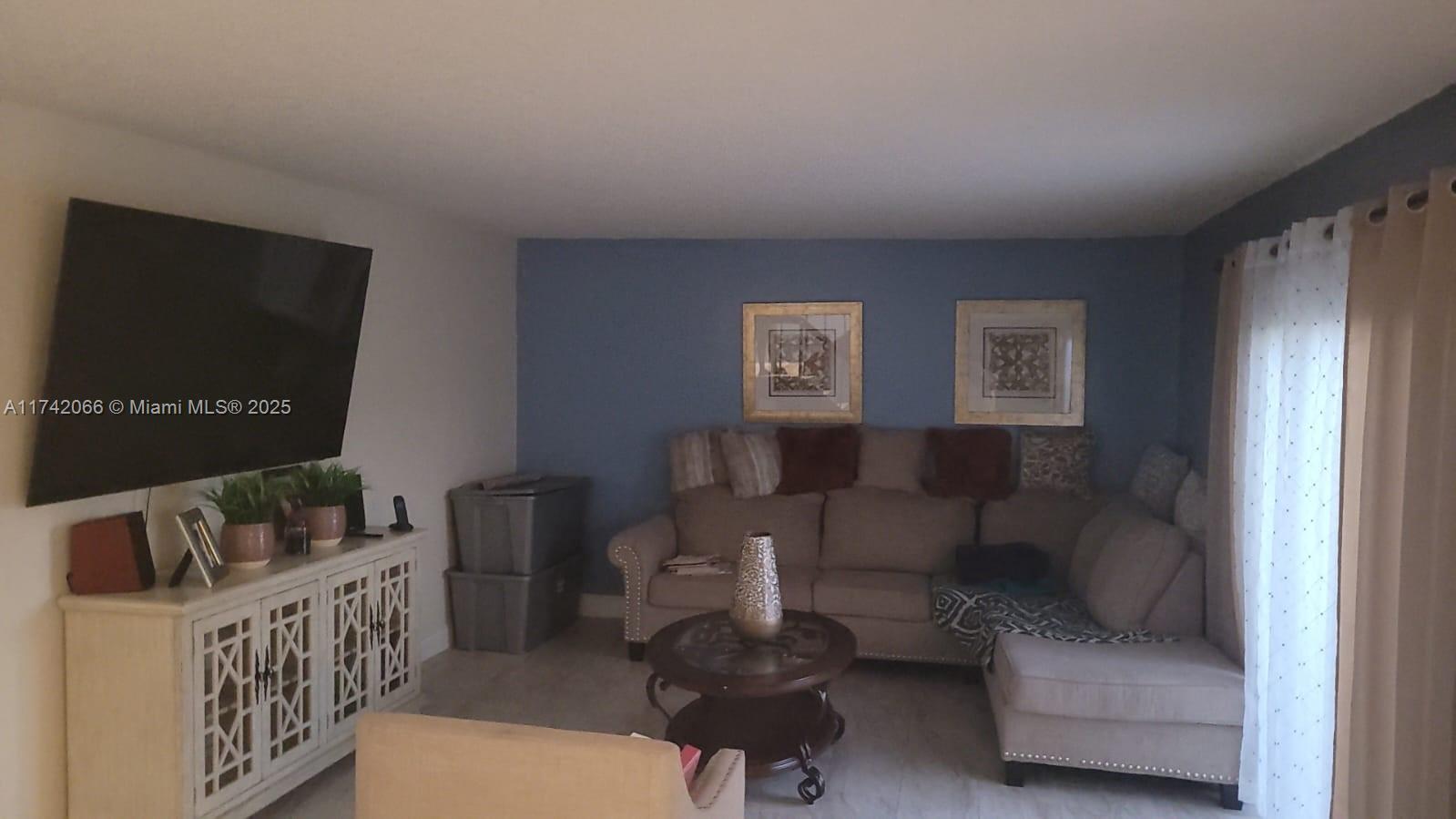 WATERSIDE ESTATES - Residential