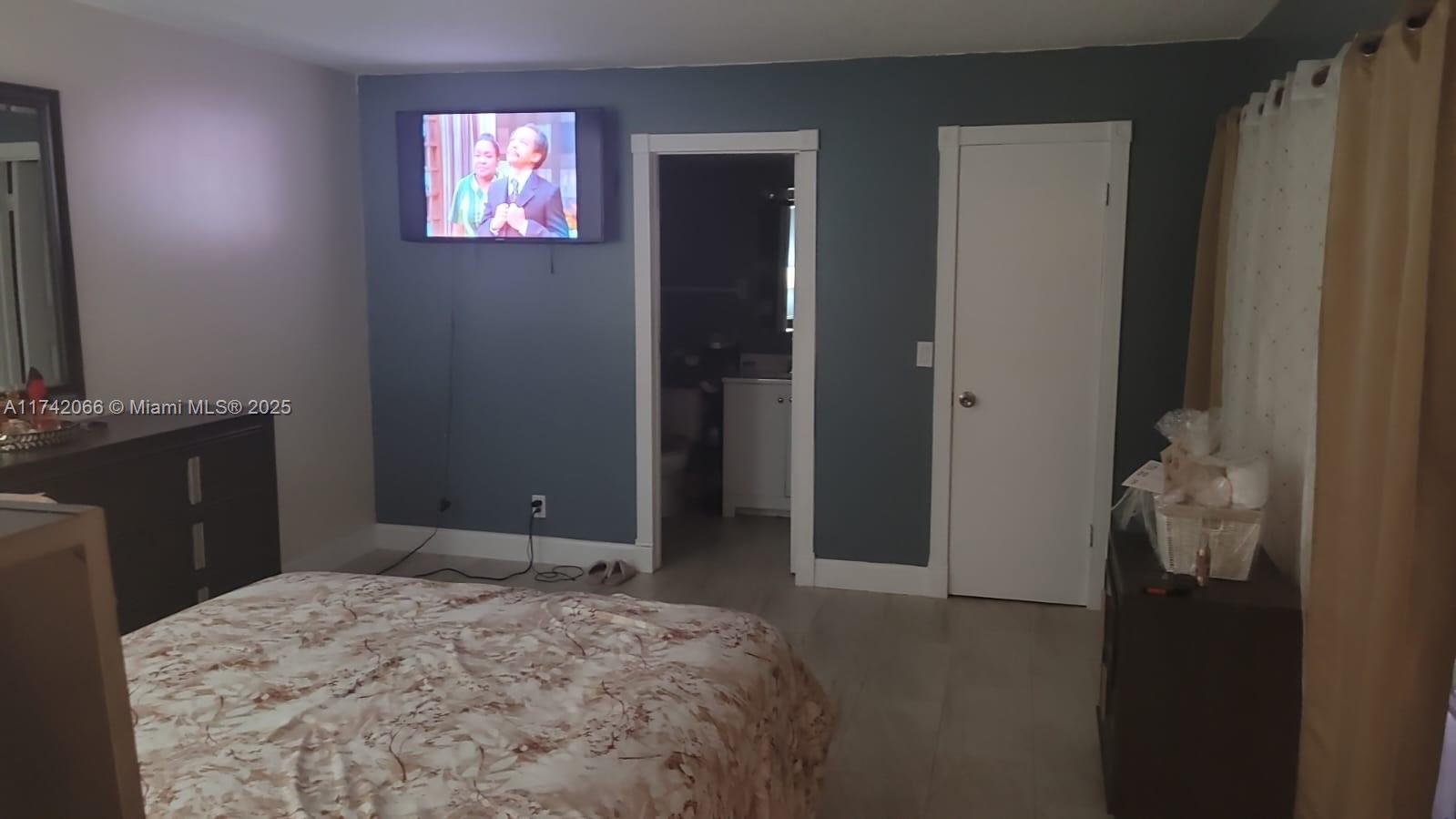WATERSIDE ESTATES - Residential