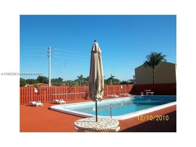 UNIVERSITY TRAIL CONDO - Residential