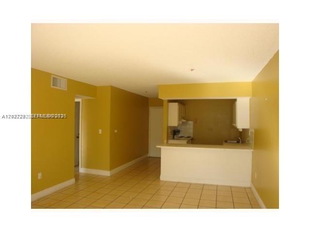 UNIVERSITY TRAIL CONDO - Residential