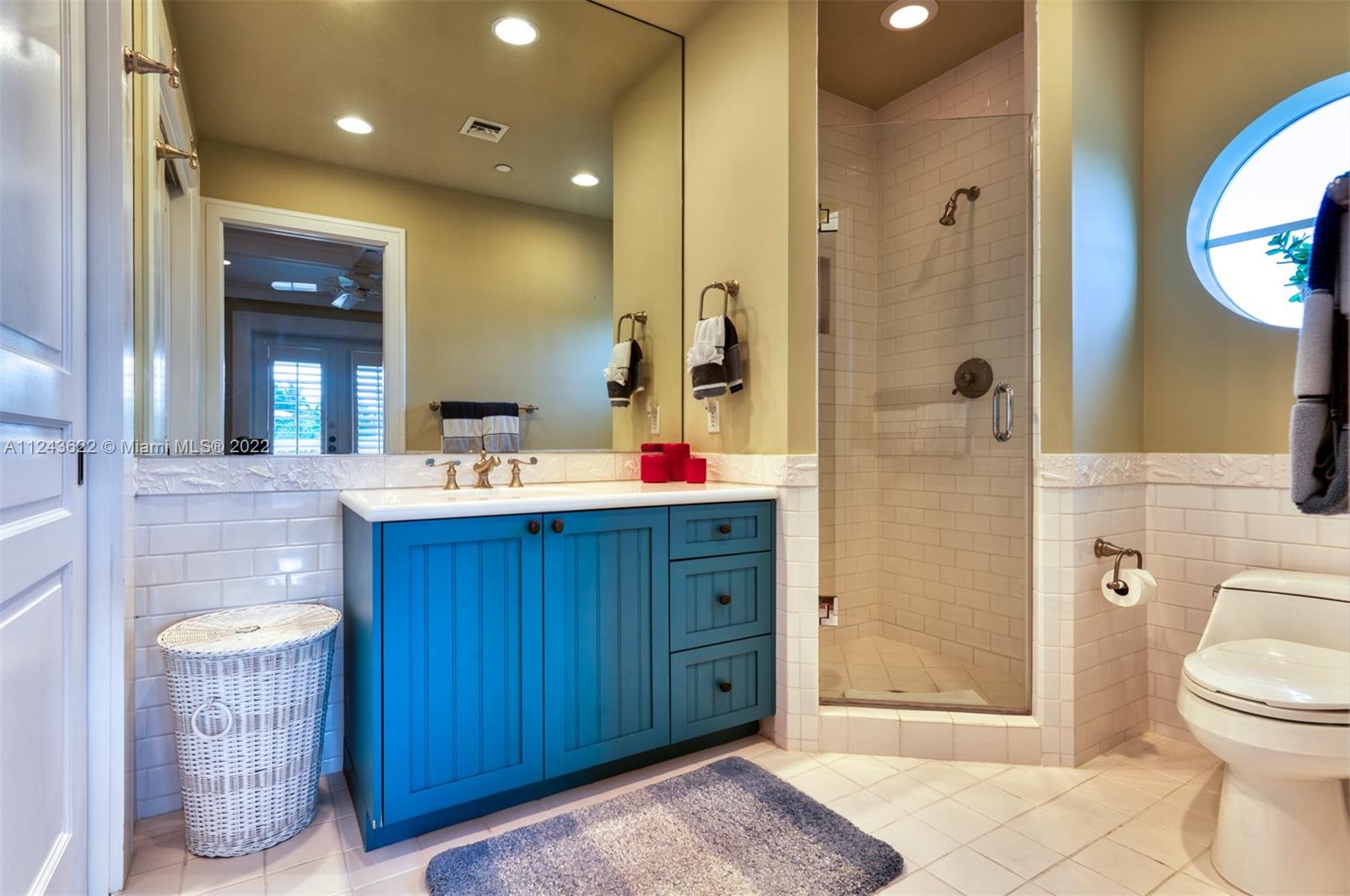 SUNSET KEY (TANK) ISLAND - Residential