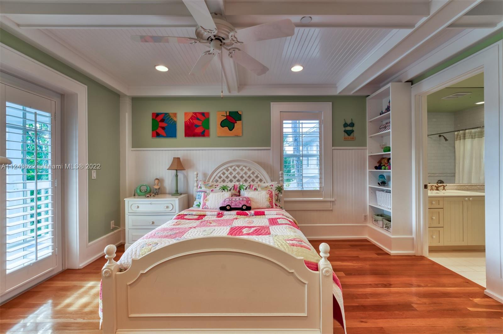 SUNSET KEY (TANK) ISLAND - Residential