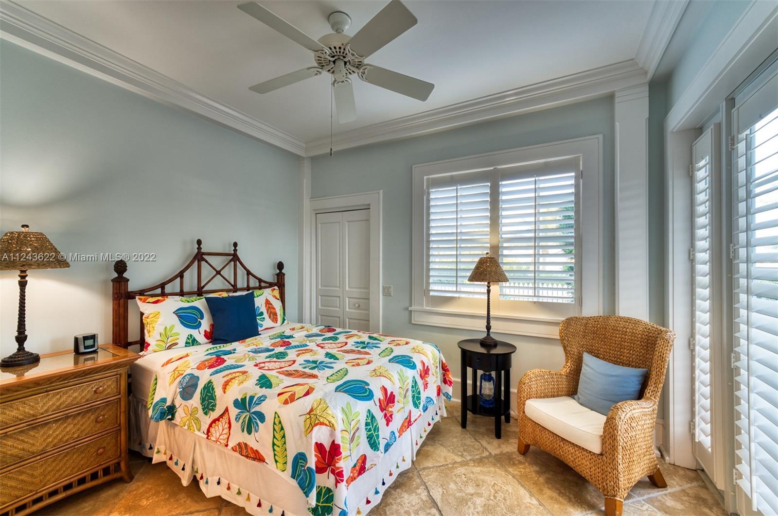 SUNSET KEY (TANK) ISLAND - Residential