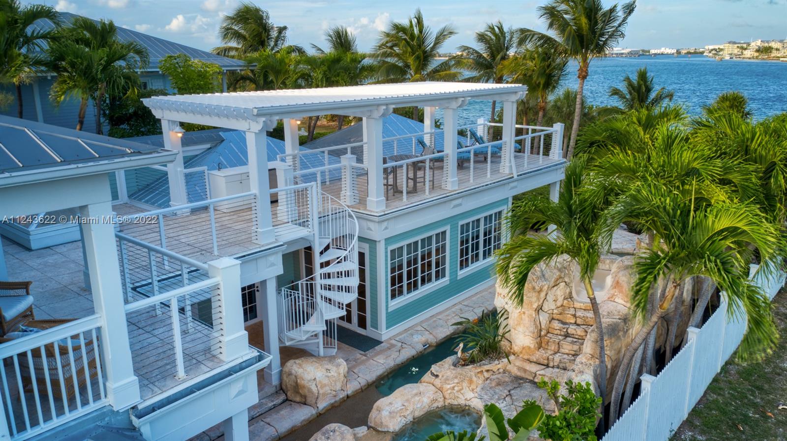 SUNSET KEY (TANK) ISLAND - Residential