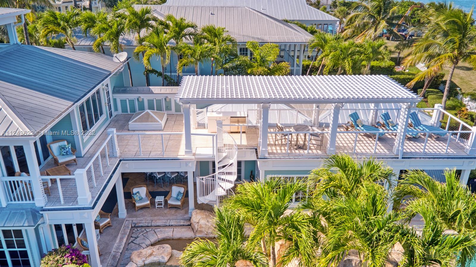 SUNSET KEY (TANK) ISLAND - Residential