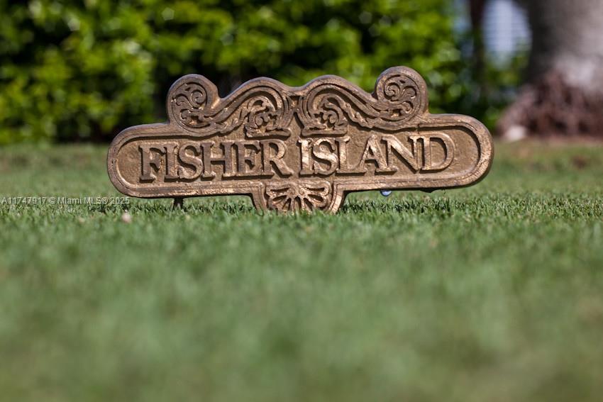 THE MANSIONS ON FISHER - Land