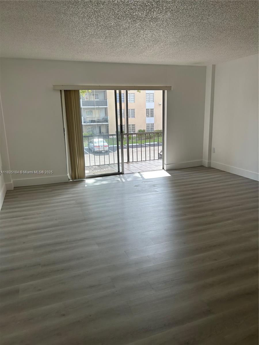 MANORS OF INVERRARY I-2 - Residential Lease