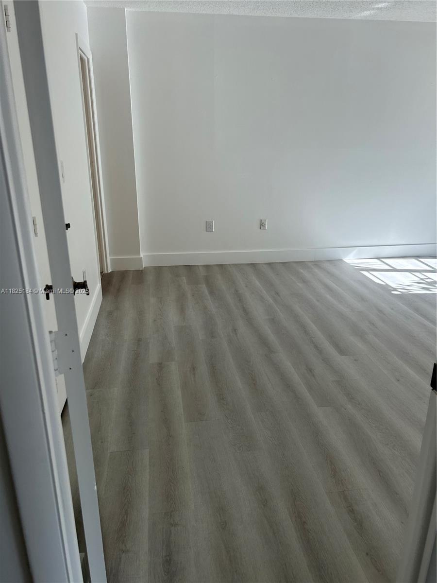 MANORS OF INVERRARY I-2 - Residential Lease