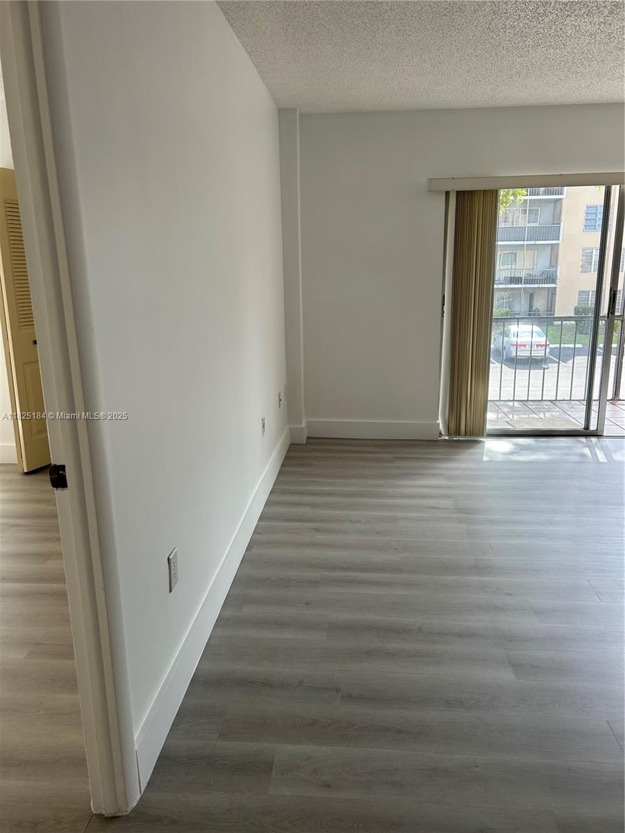 MANORS OF INVERRARY I-2 - Residential Lease