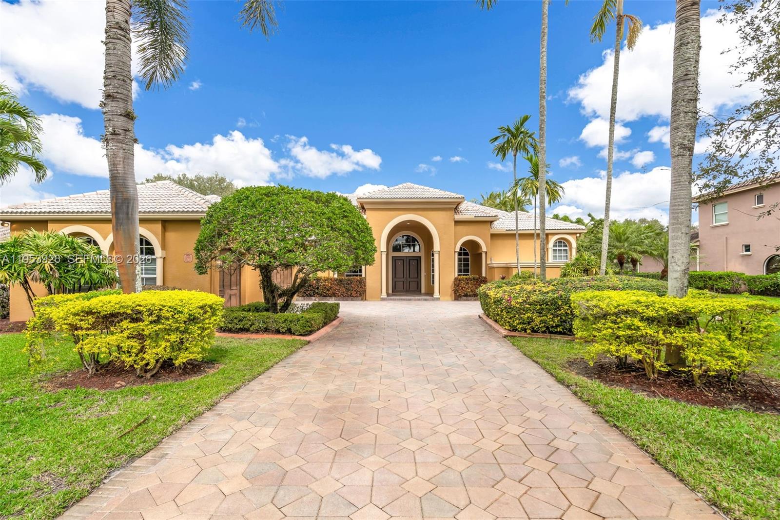 KAPOK GROVE ESTATES - Residential