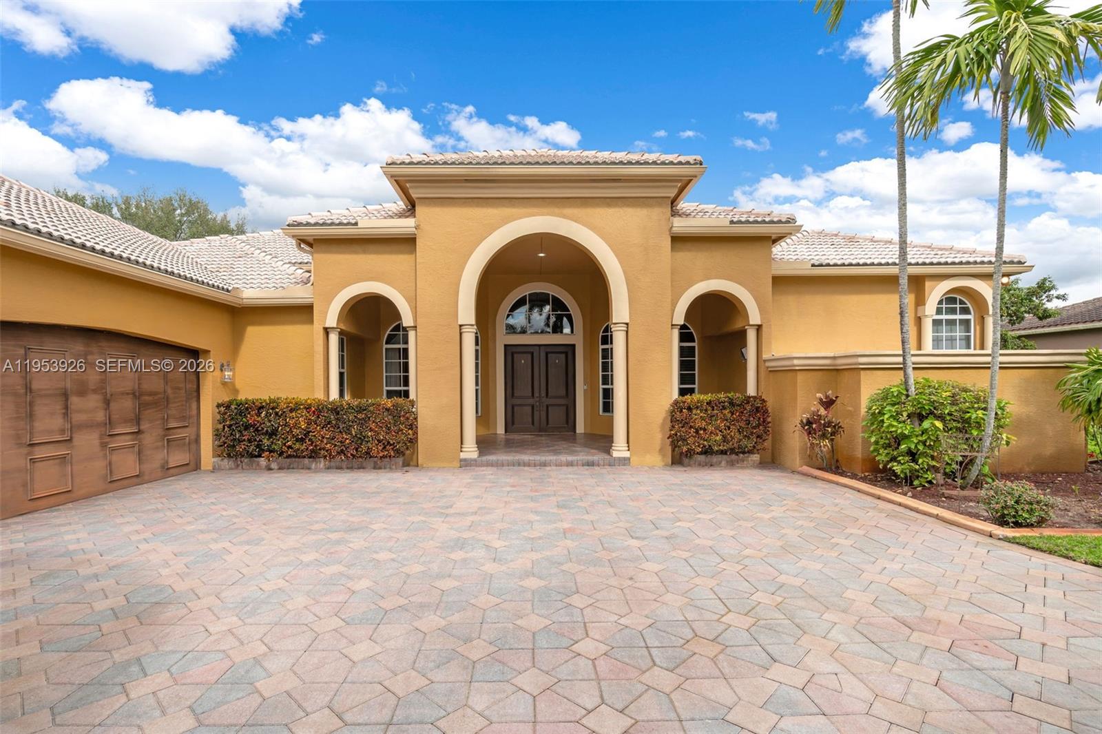 KAPOK GROVE ESTATES - Residential