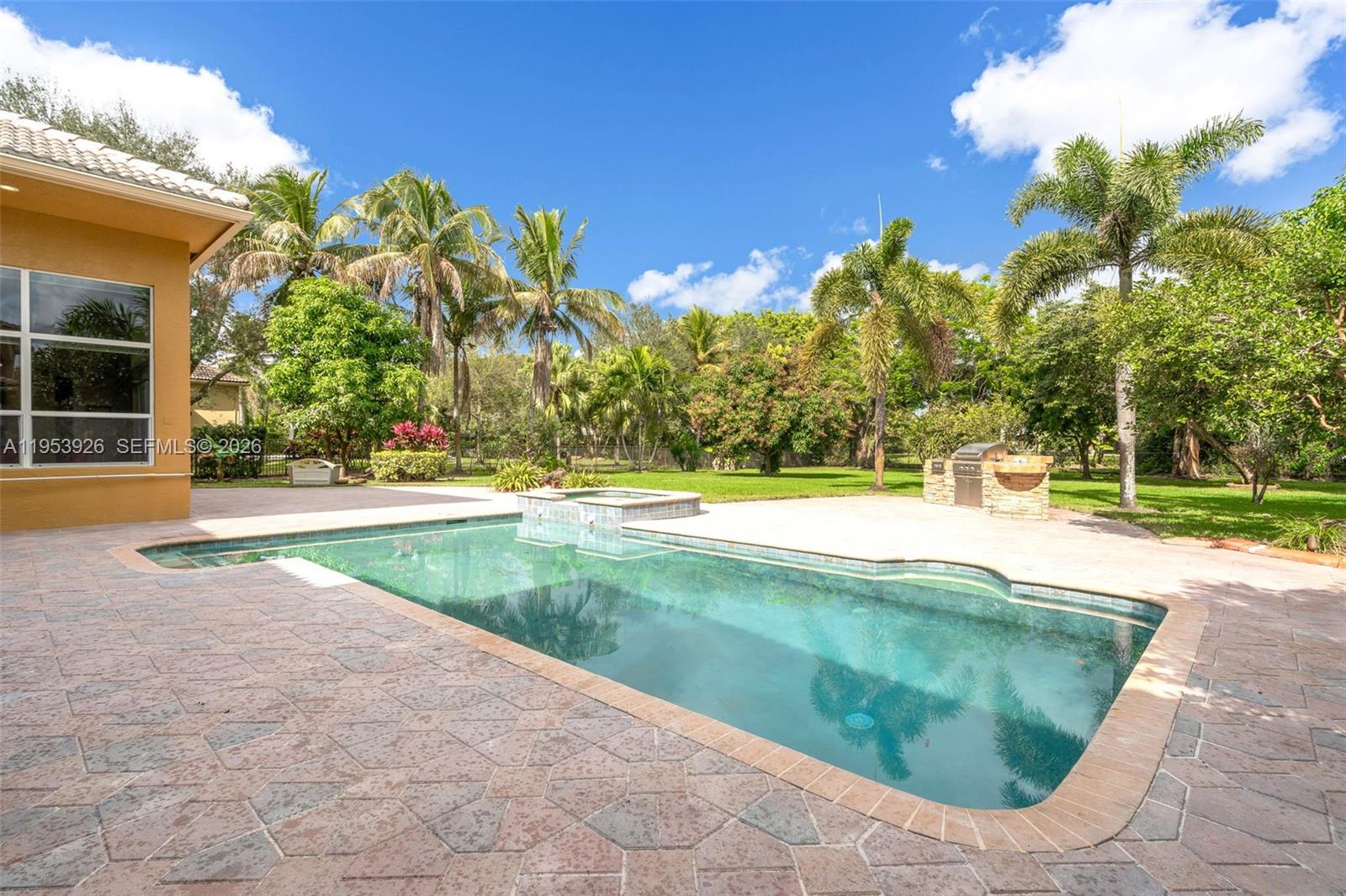 KAPOK GROVE ESTATES - Residential