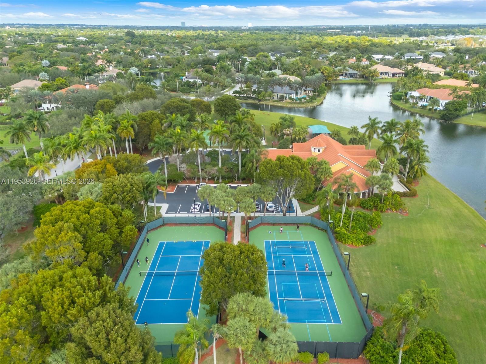 KAPOK GROVE ESTATES - Residential