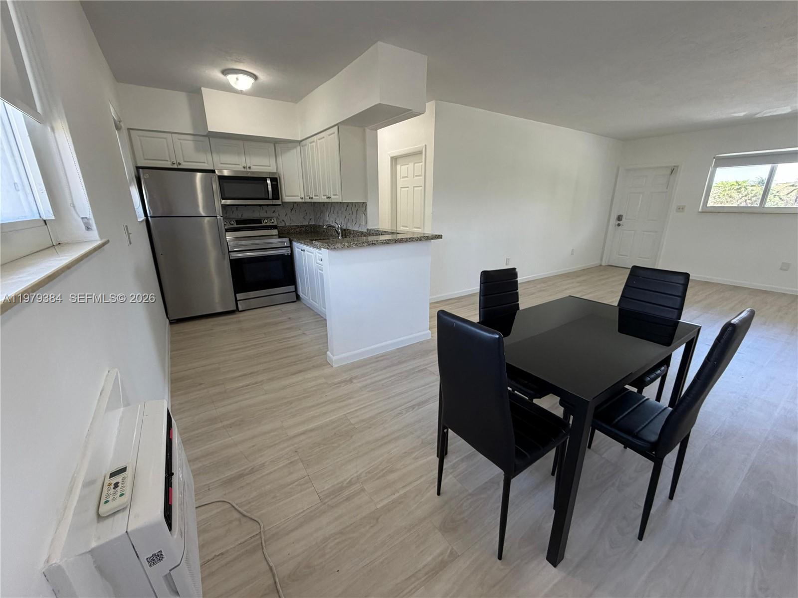 BISCAYNE PARK ESTATES - Residential Lease