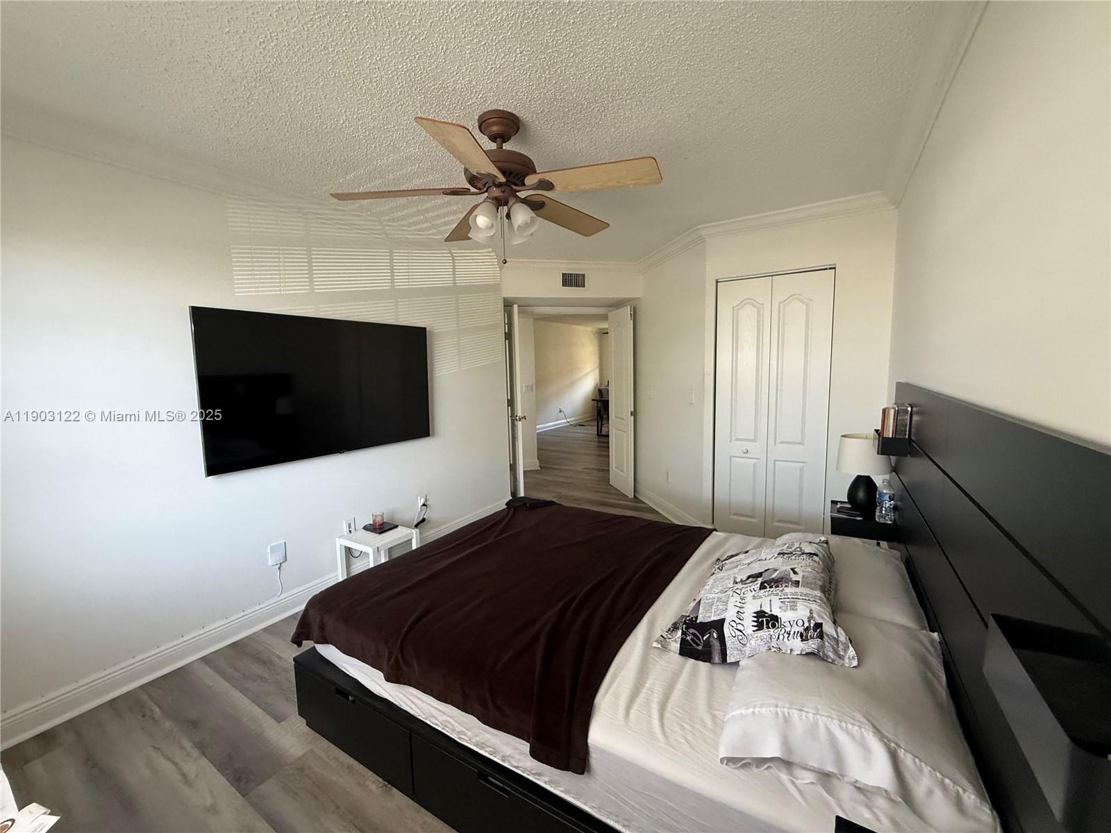 KEYS GATE CONDO NO SIX - Residential