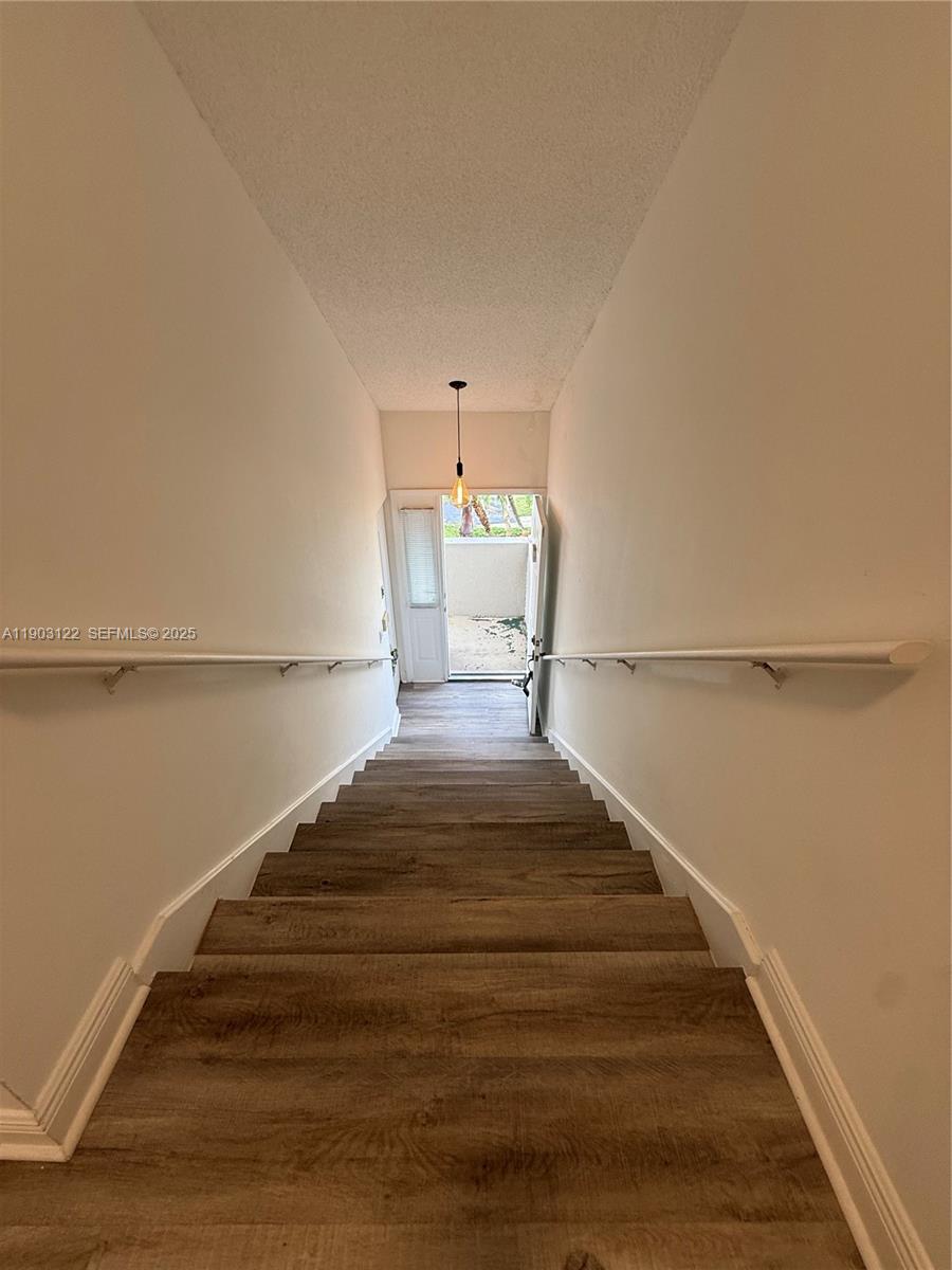 KEYS GATE CONDO NO SIX - Residential