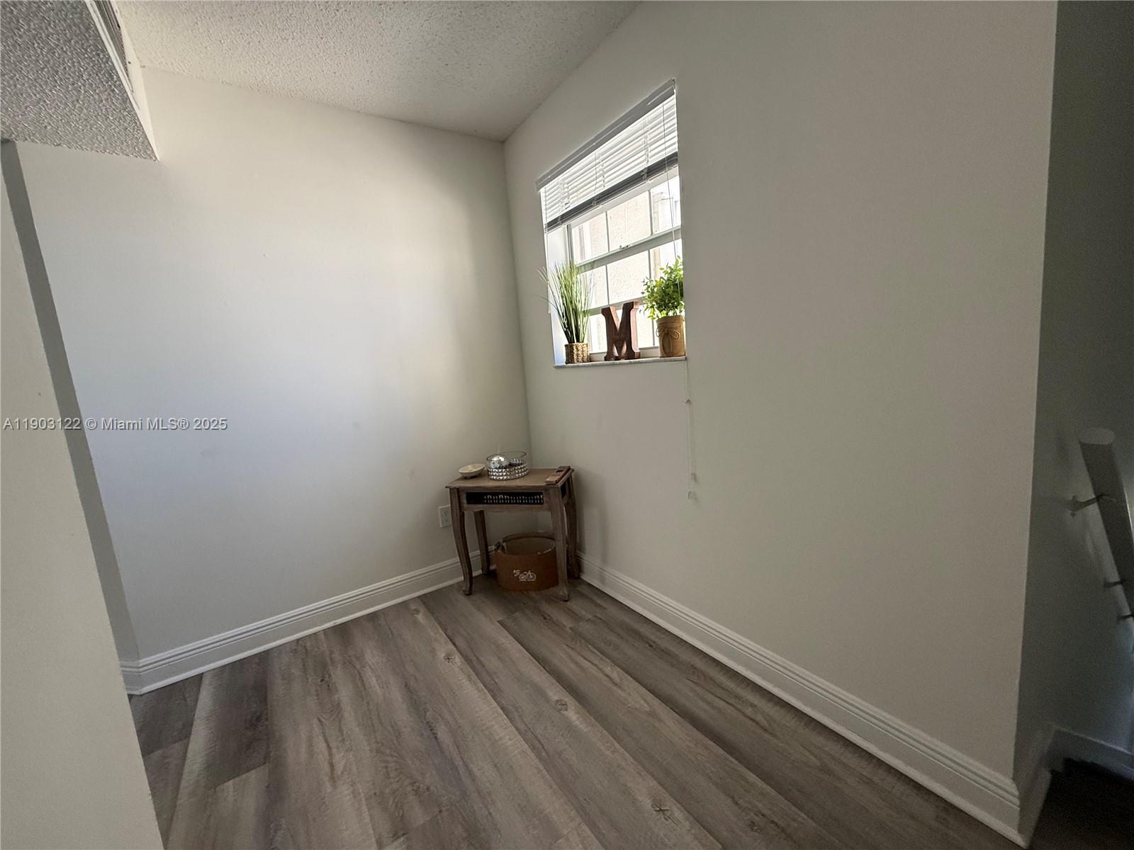 KEYS GATE CONDO NO SIX - Residential