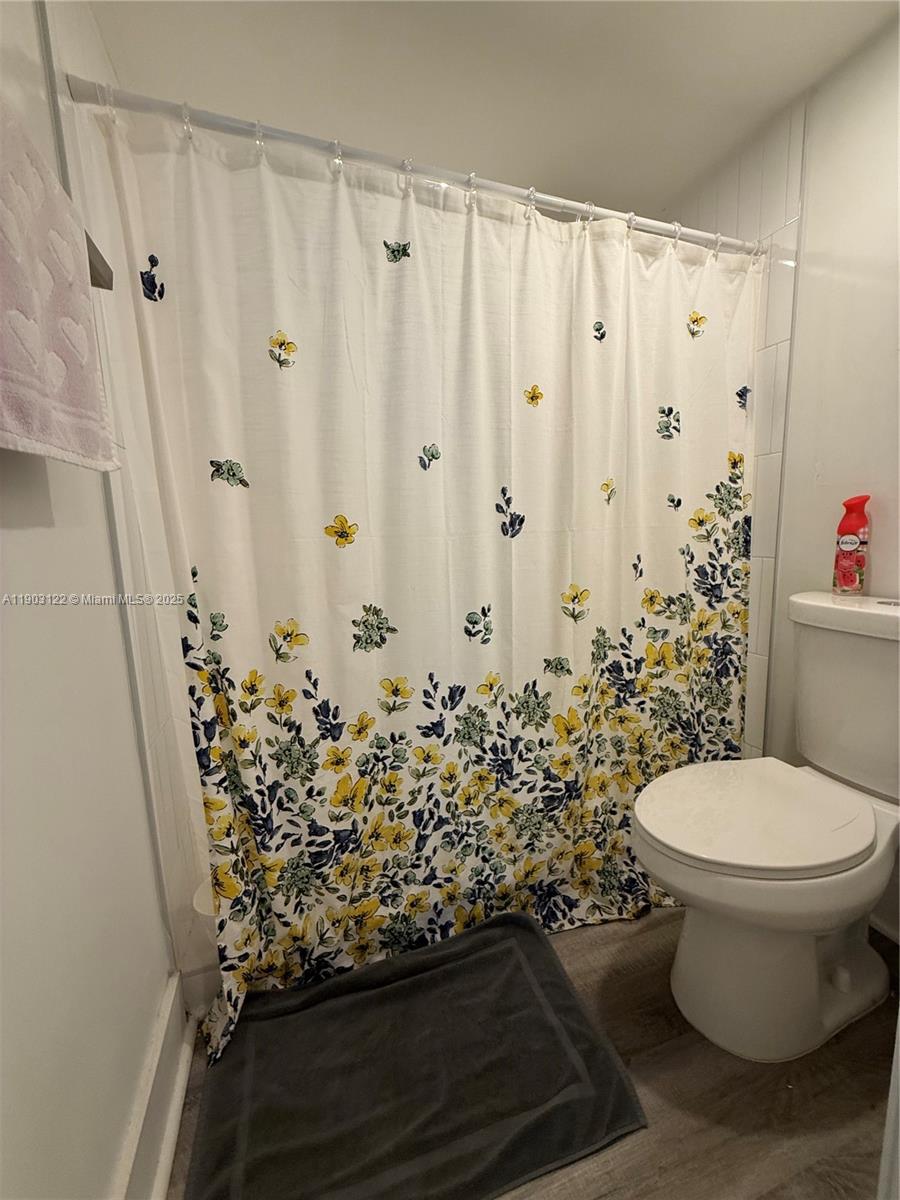 KEYS GATE CONDO NO SIX - Residential