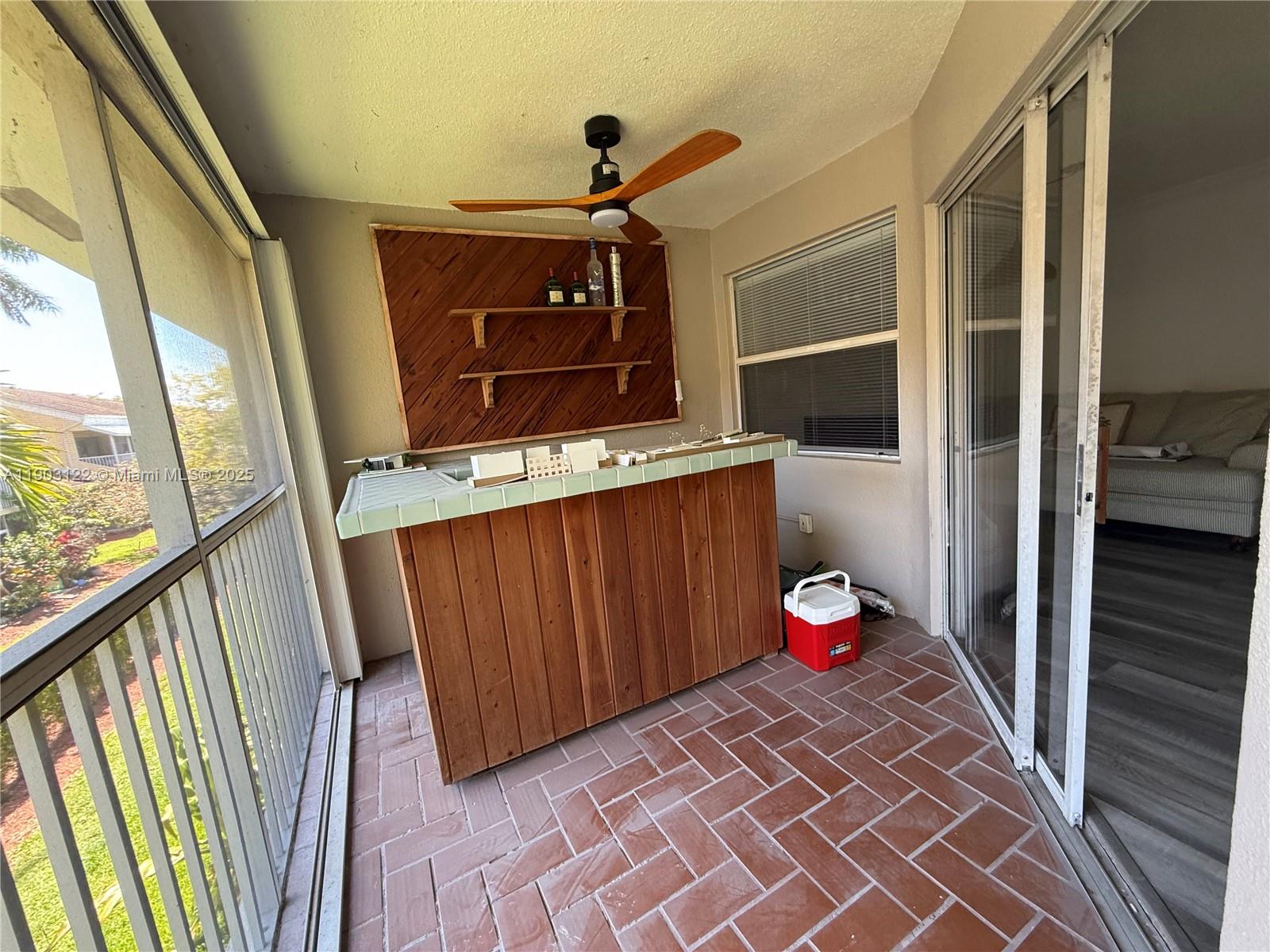 KEYS GATE CONDO NO SIX - Residential