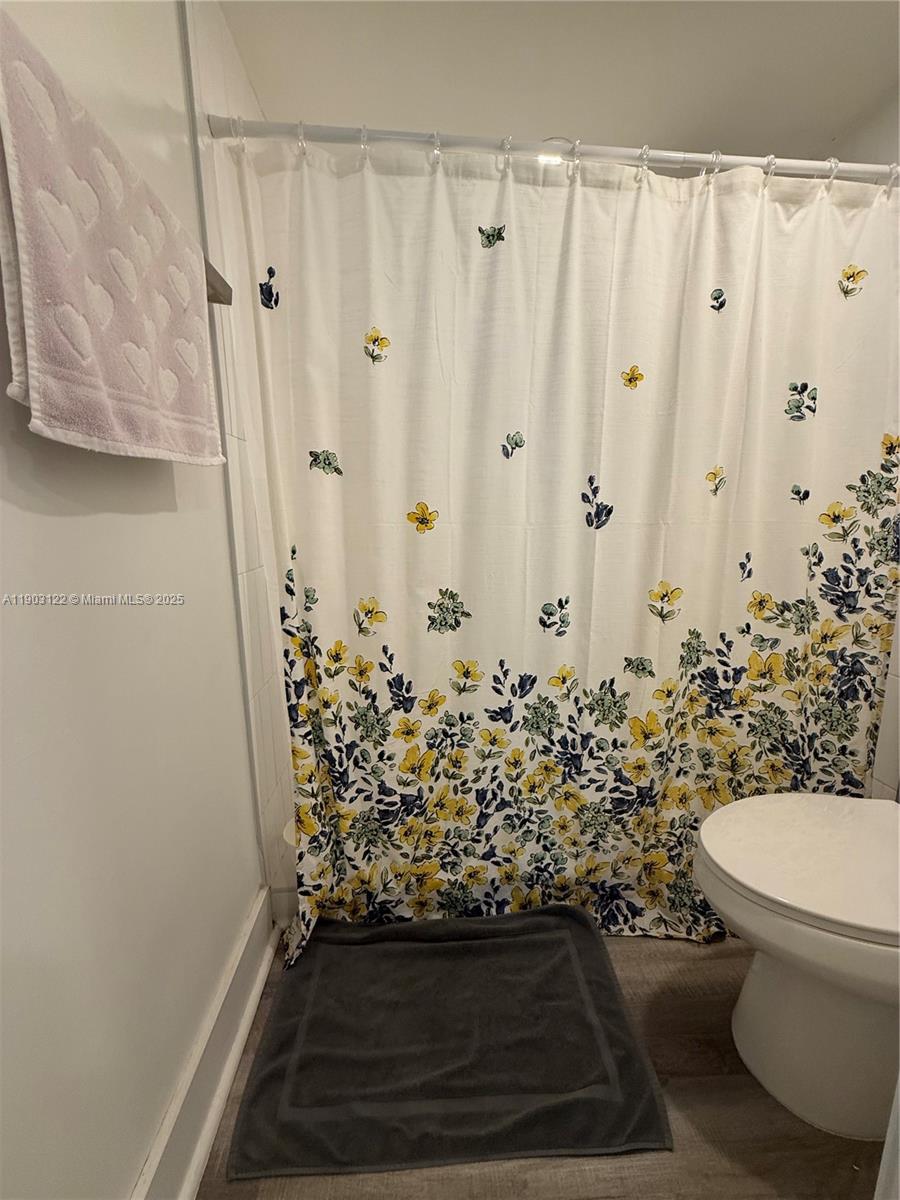 KEYS GATE CONDO NO SIX - Residential