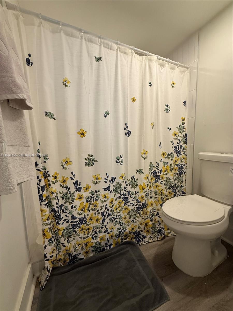 KEYS GATE CONDO NO SIX - Residential