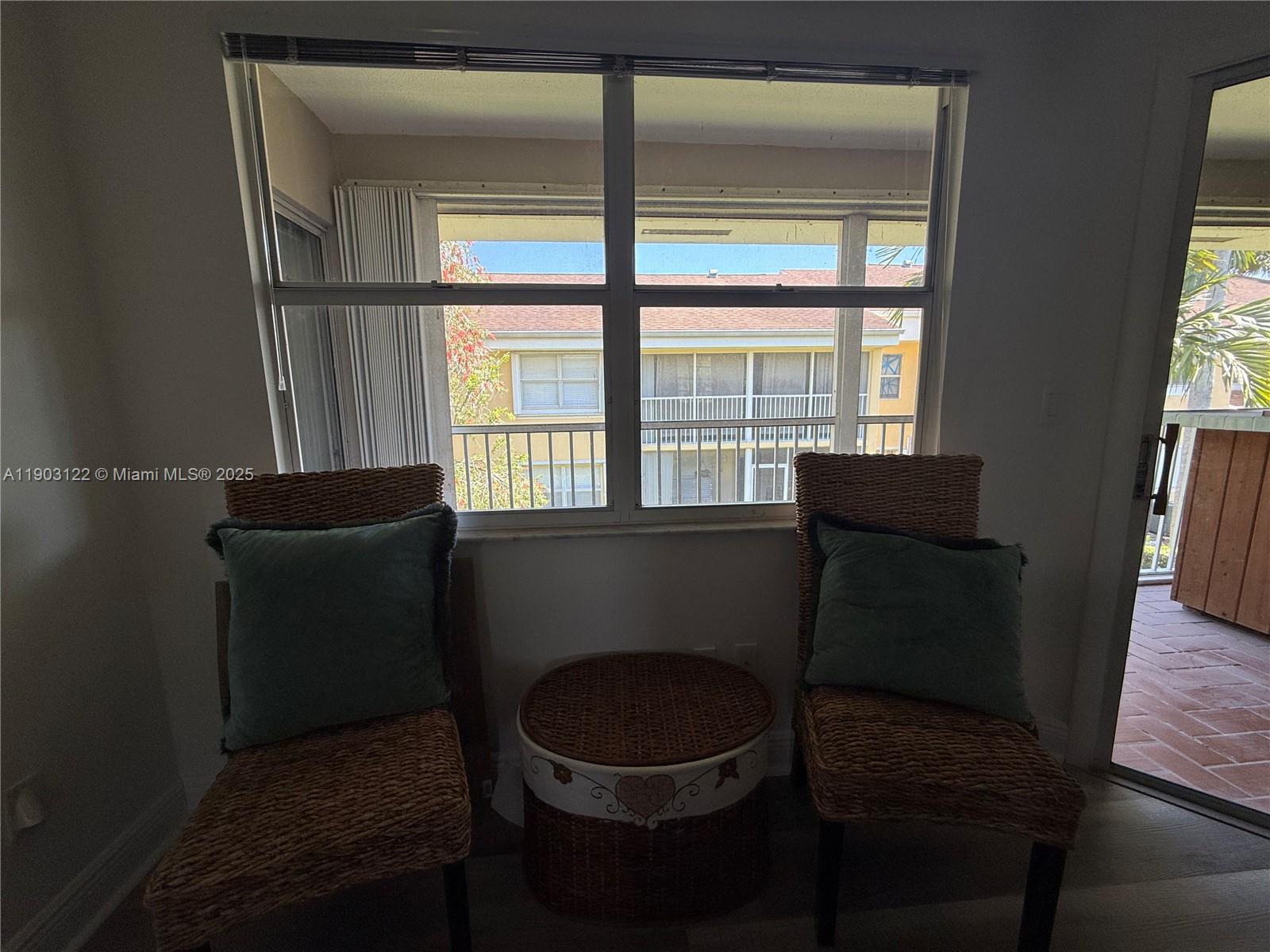 KEYS GATE CONDO NO SIX - Residential