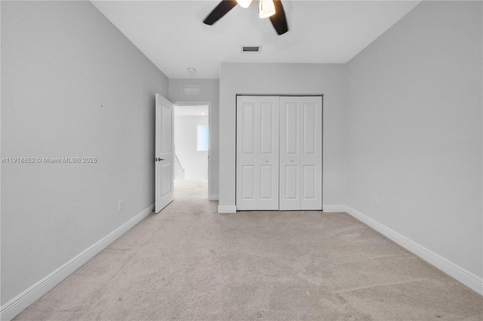 CRYSTAL LAKE 1ST SEC - Residential