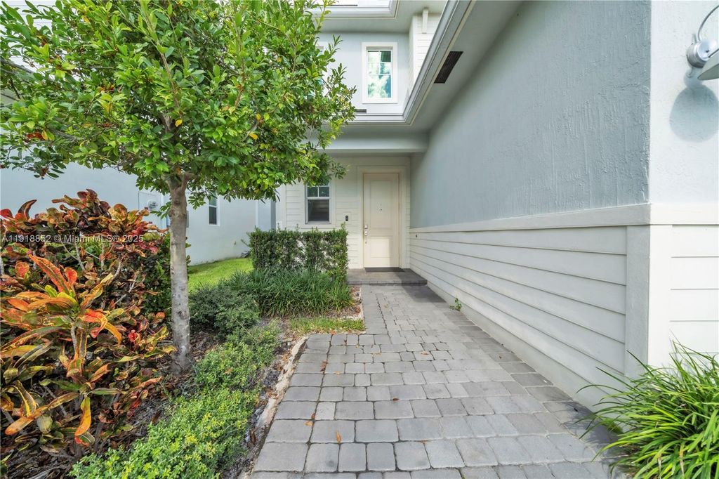 Photo of 1101 Azul Ct, Deerfield Beach, FL 33064 (MLS # A11918852)