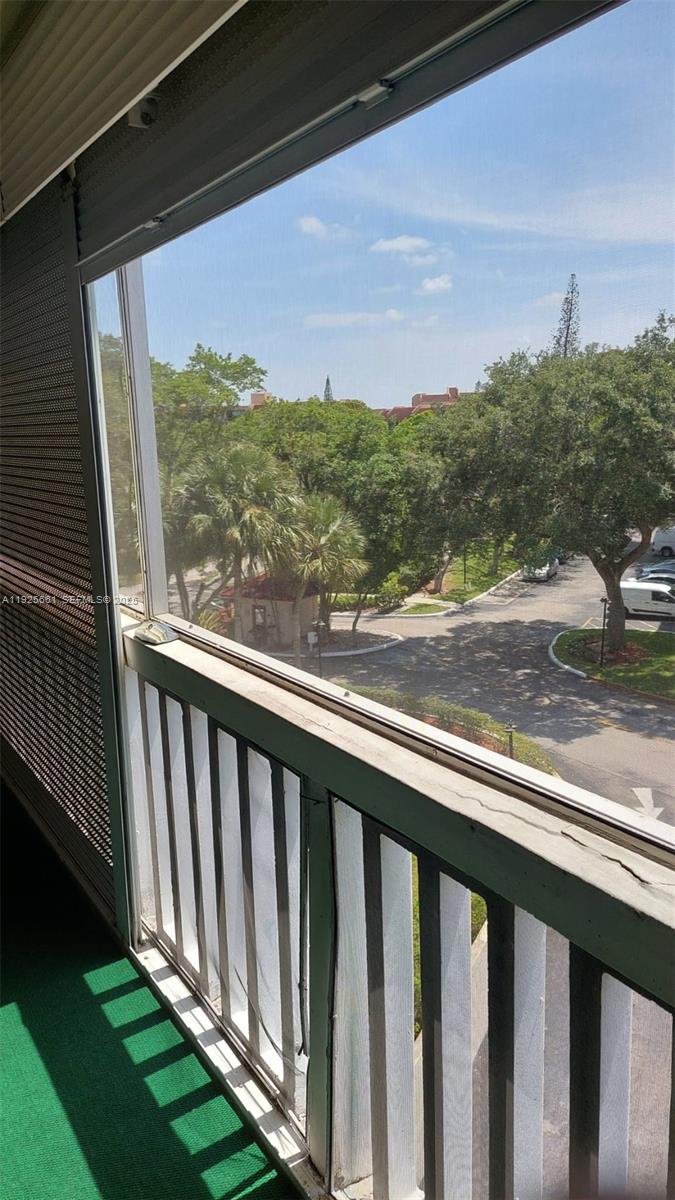 ENVIRON I CONDO 9 - Residential