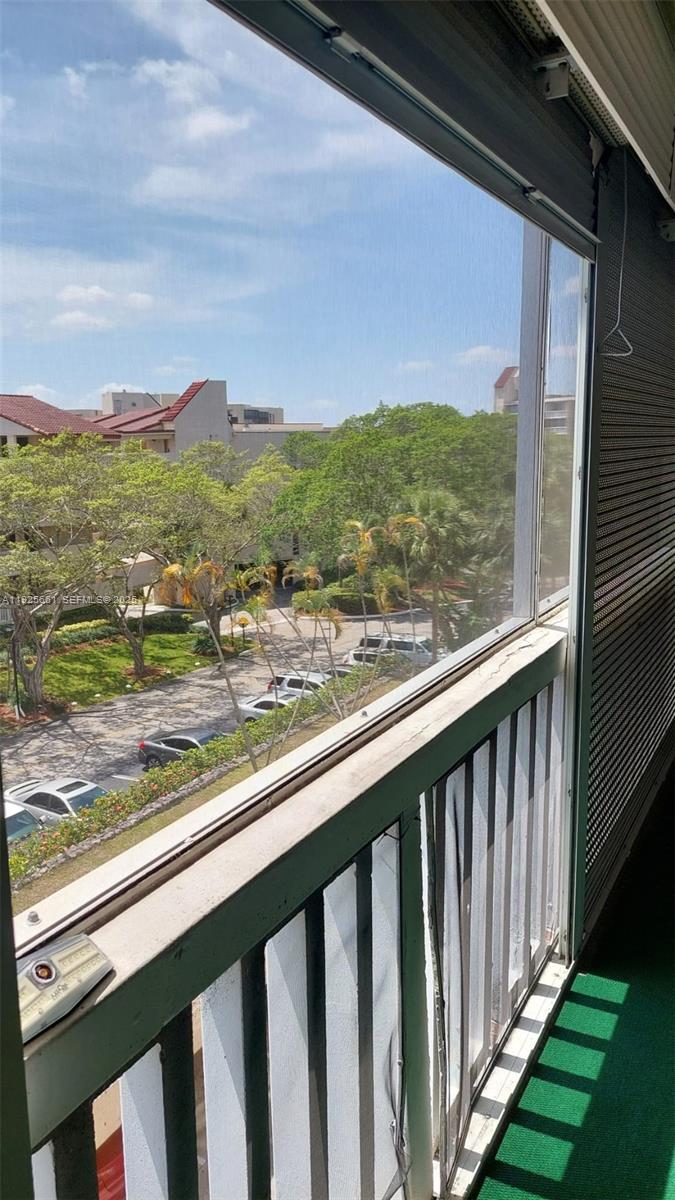 ENVIRON I CONDO 9 - Residential