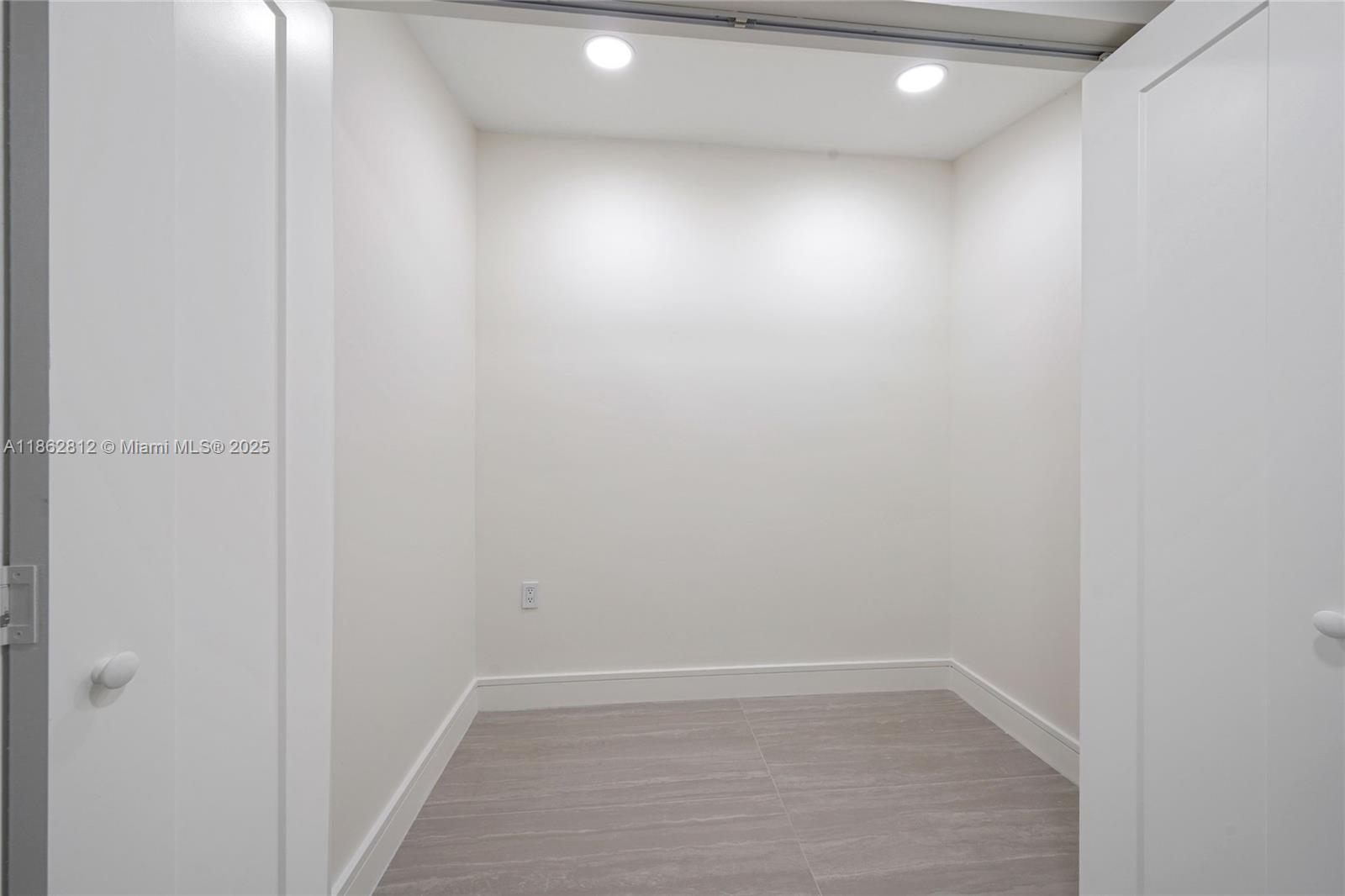 North Miami Estates - Residential