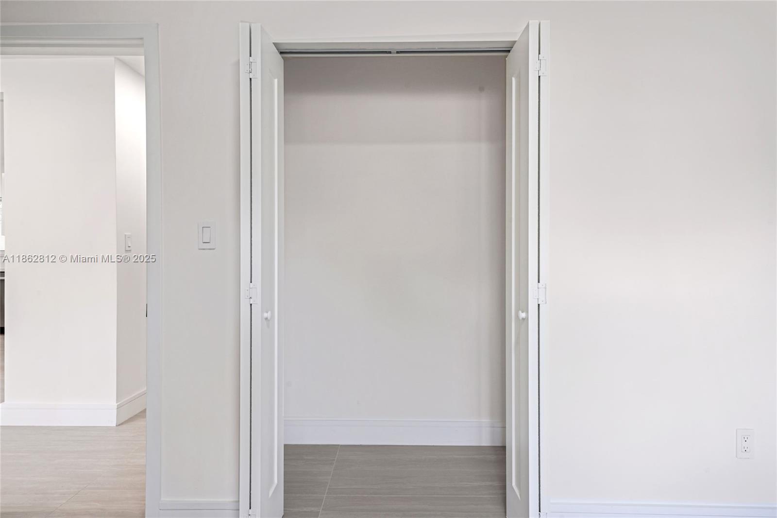 North Miami Estates - Residential