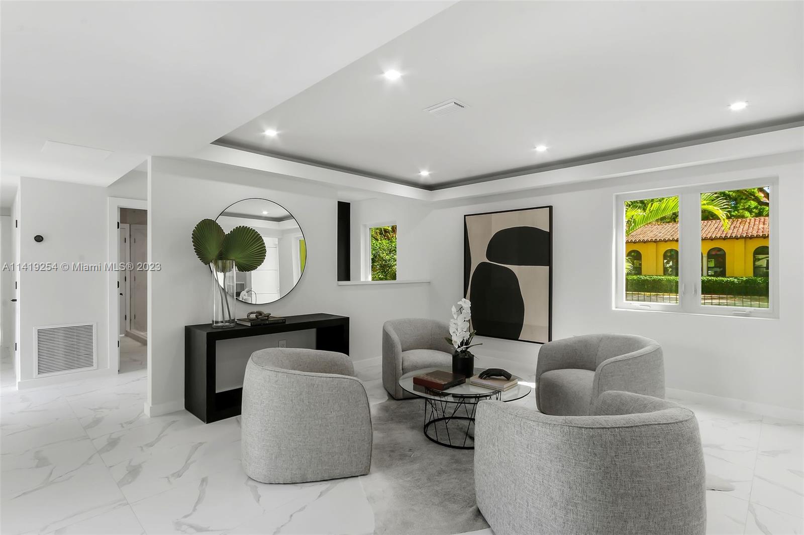 C GABLES COUNTRY CLUB SEC - Residential