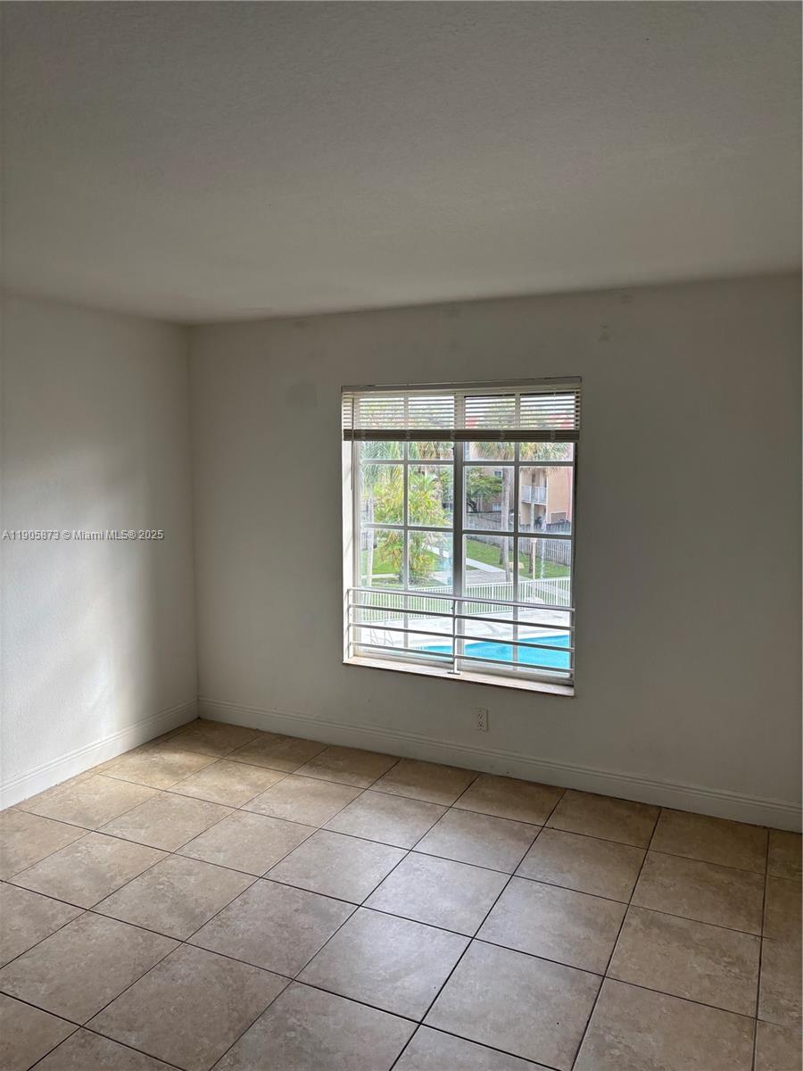 DORAL GARDENS II CONDO - Residential Lease