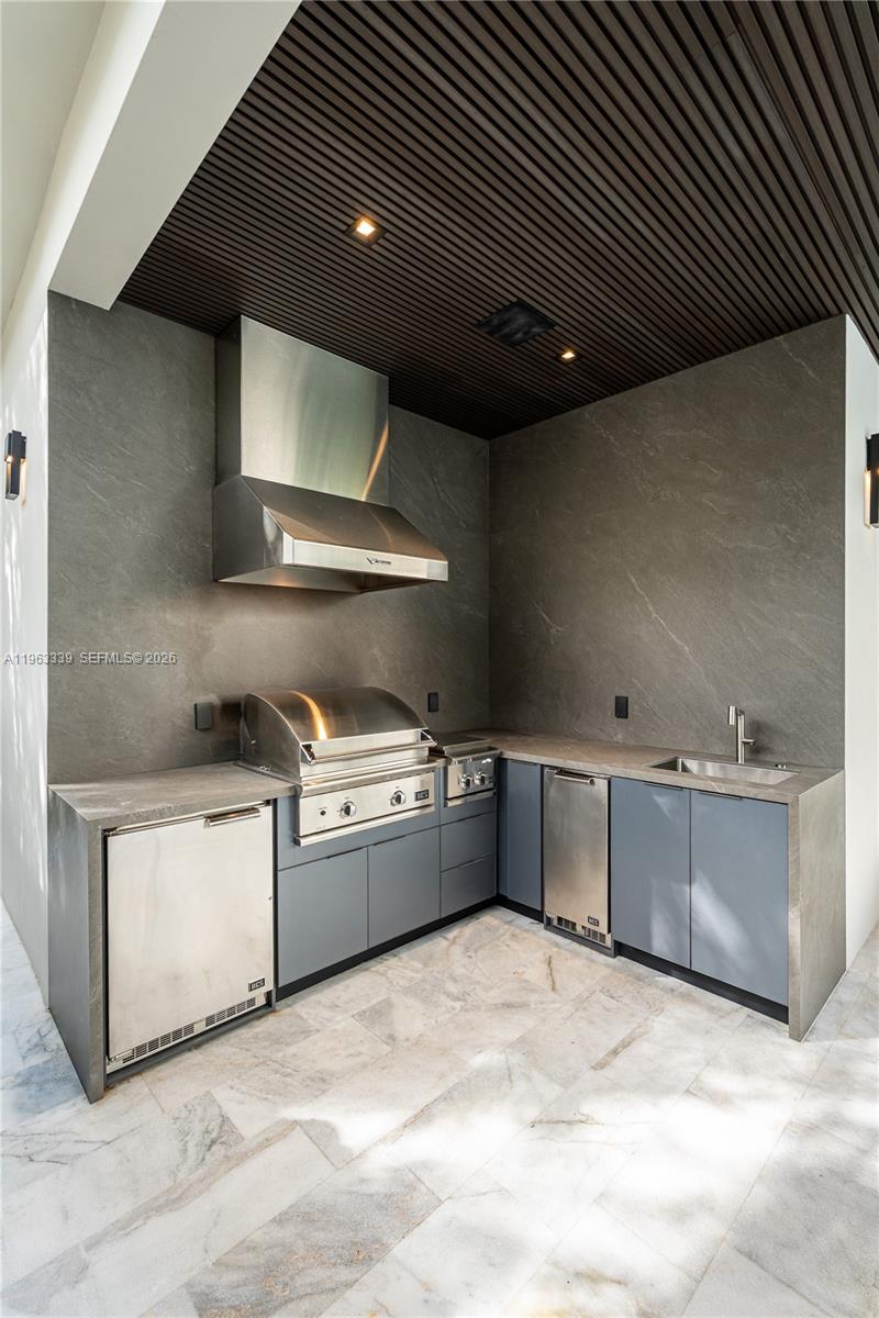 GRAND FLORIDIAN ESTATES - Residential