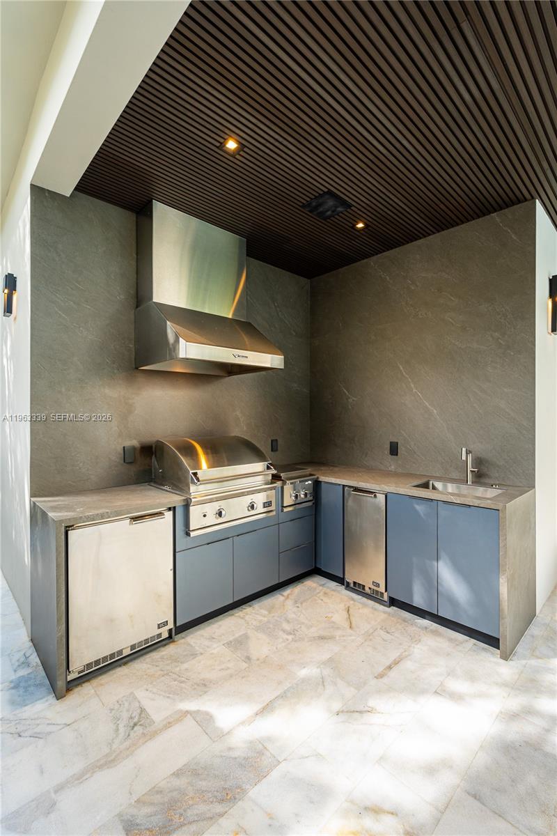 GRAND FLORIDIAN ESTATES - Residential