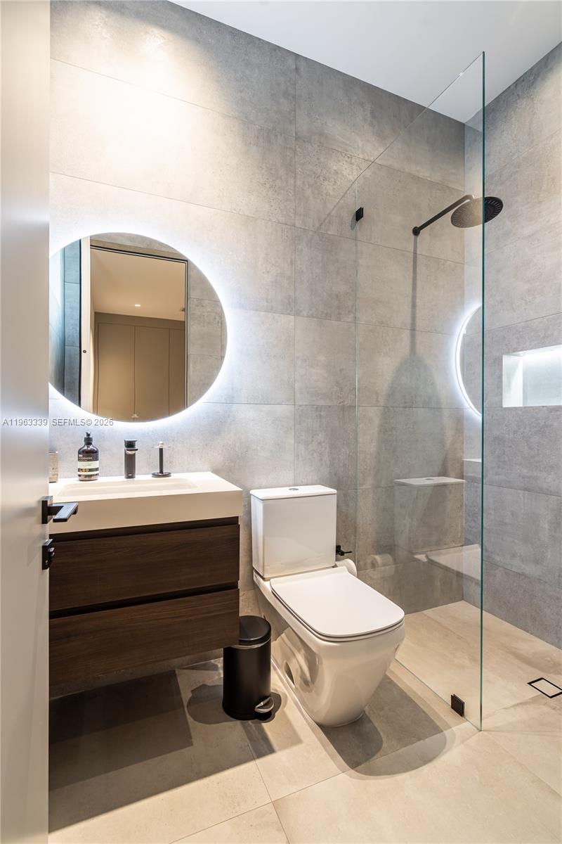 GRAND FLORIDIAN ESTATES - Residential