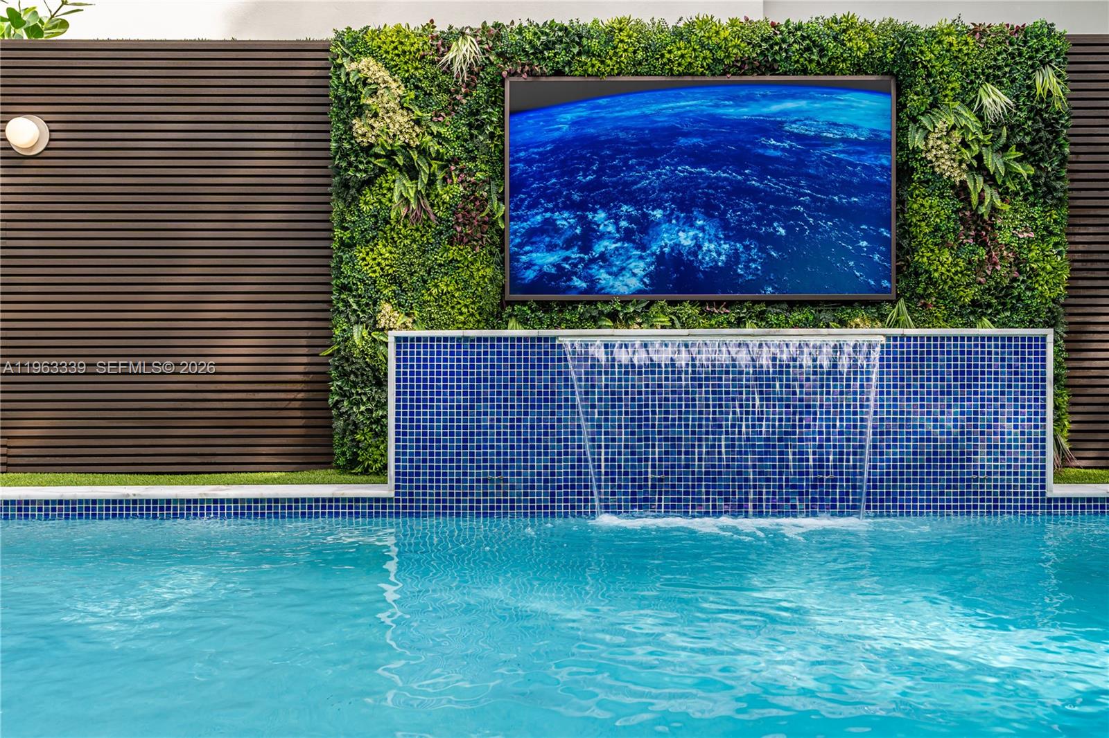 GRAND FLORIDIAN ESTATES - Residential