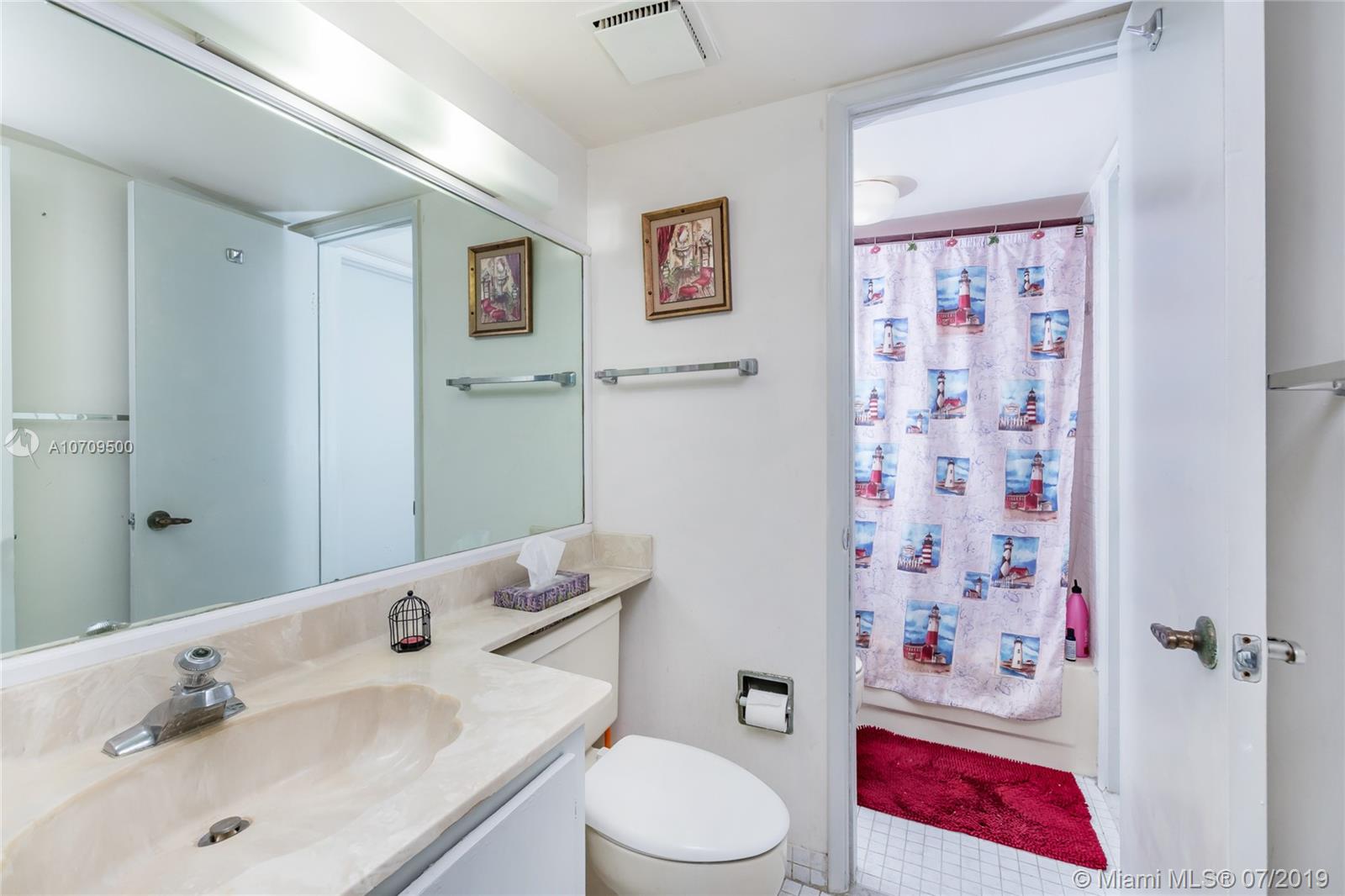 WEST LAKE VILLAGE II COND - Residential