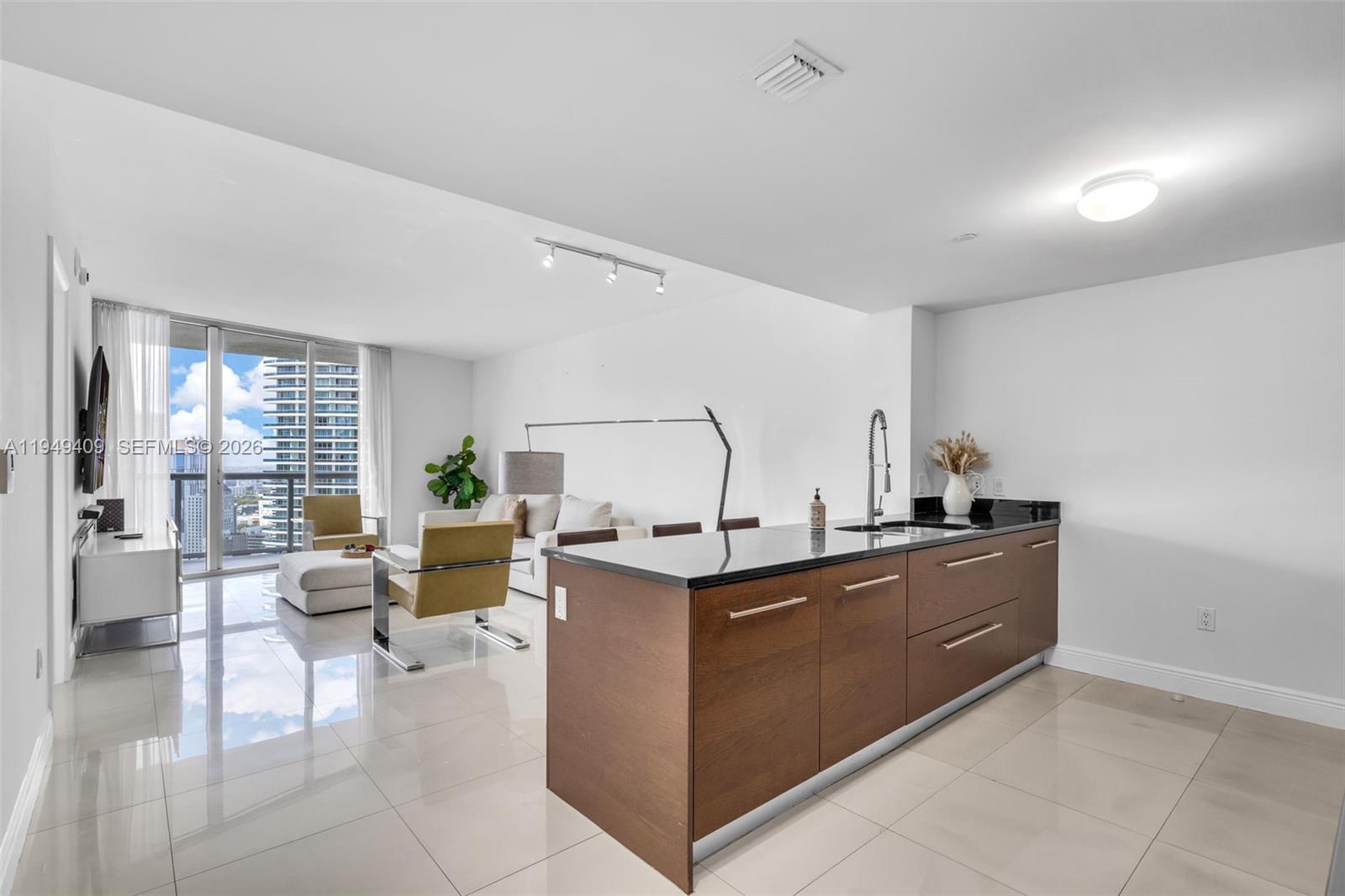 465 Brickell Ave 4006