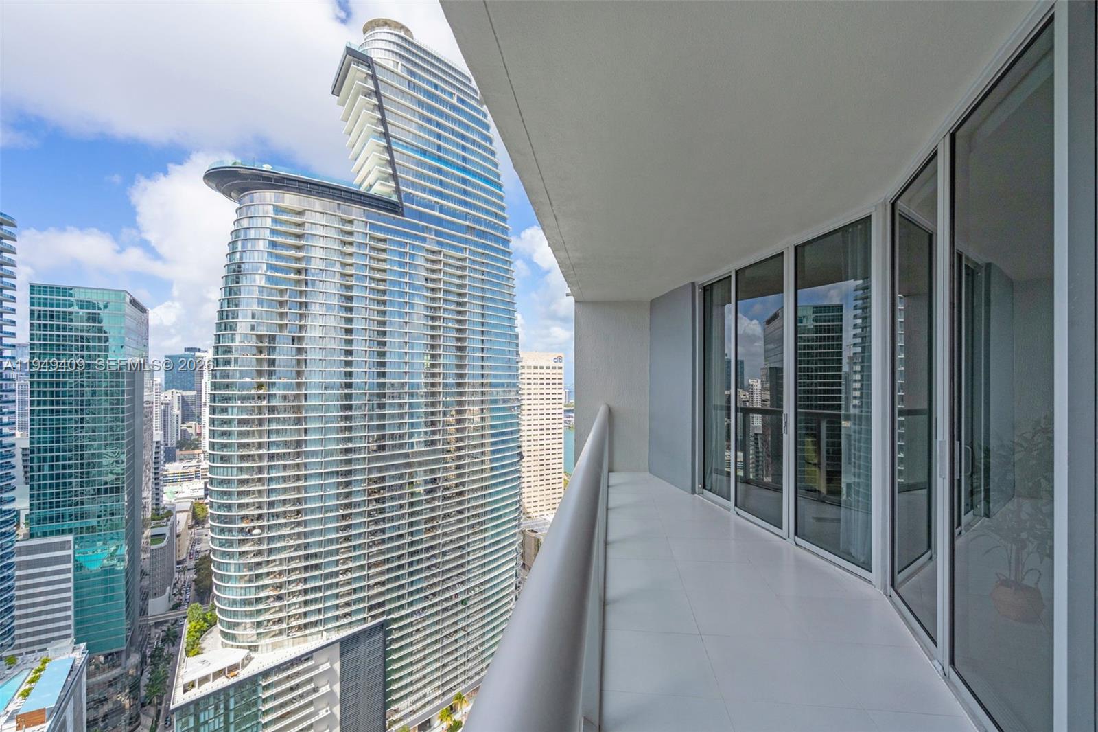 465 Brickell Ave 4006